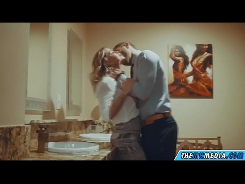 ❤️ Kun povekas blondi viettelee sinut julkisessa vessassa ️ Kova porno at porn fi.corona-pass.ru ❌️